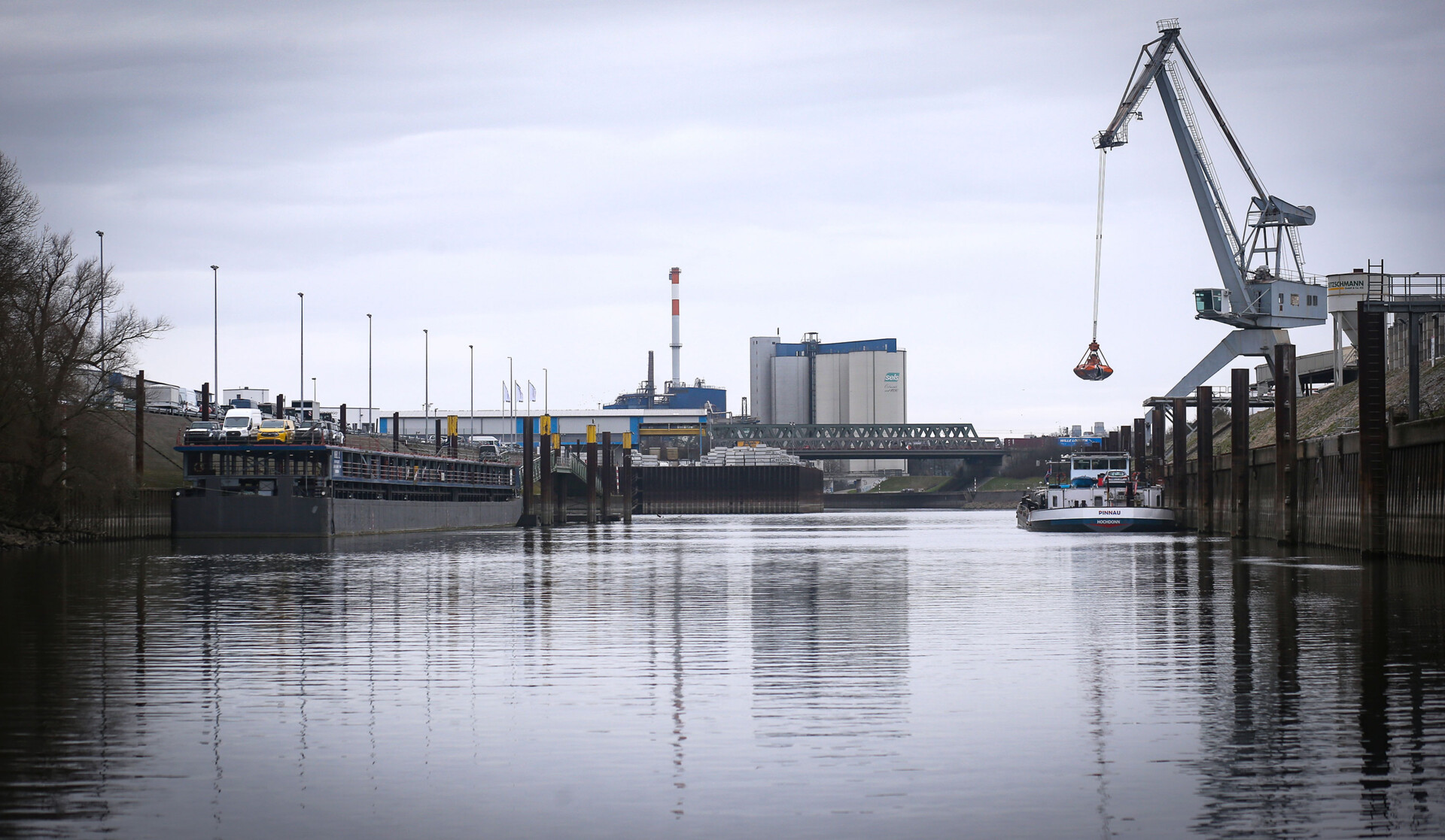 header_nternehmen_b37Y7043
