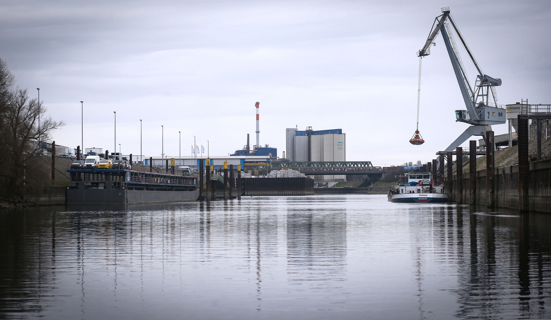 header_nternehmen_b37Y7043 header_nternehmen_b37Y7043